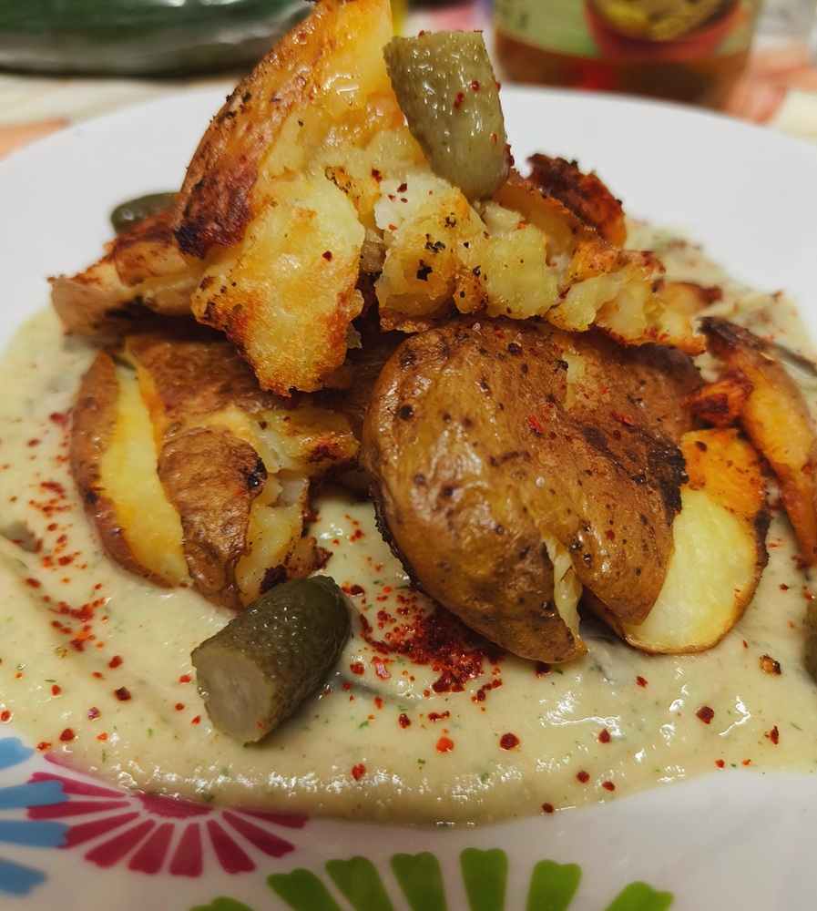 Easy Vegan Recipes – Pickle Butter Beans & Smashed&nbsp;Potatoes