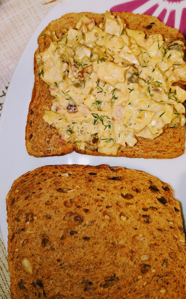 Creamy Vegan Artichoke Sandwich